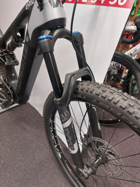 VTT tout suspendu électrique Whistle B-rush C7.1