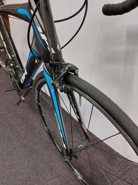 Vélo route course BH Prisma