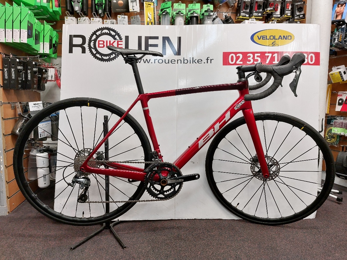 Vélo course route BH rouge