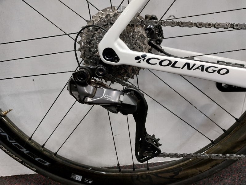 Vélo course route Colnago V3